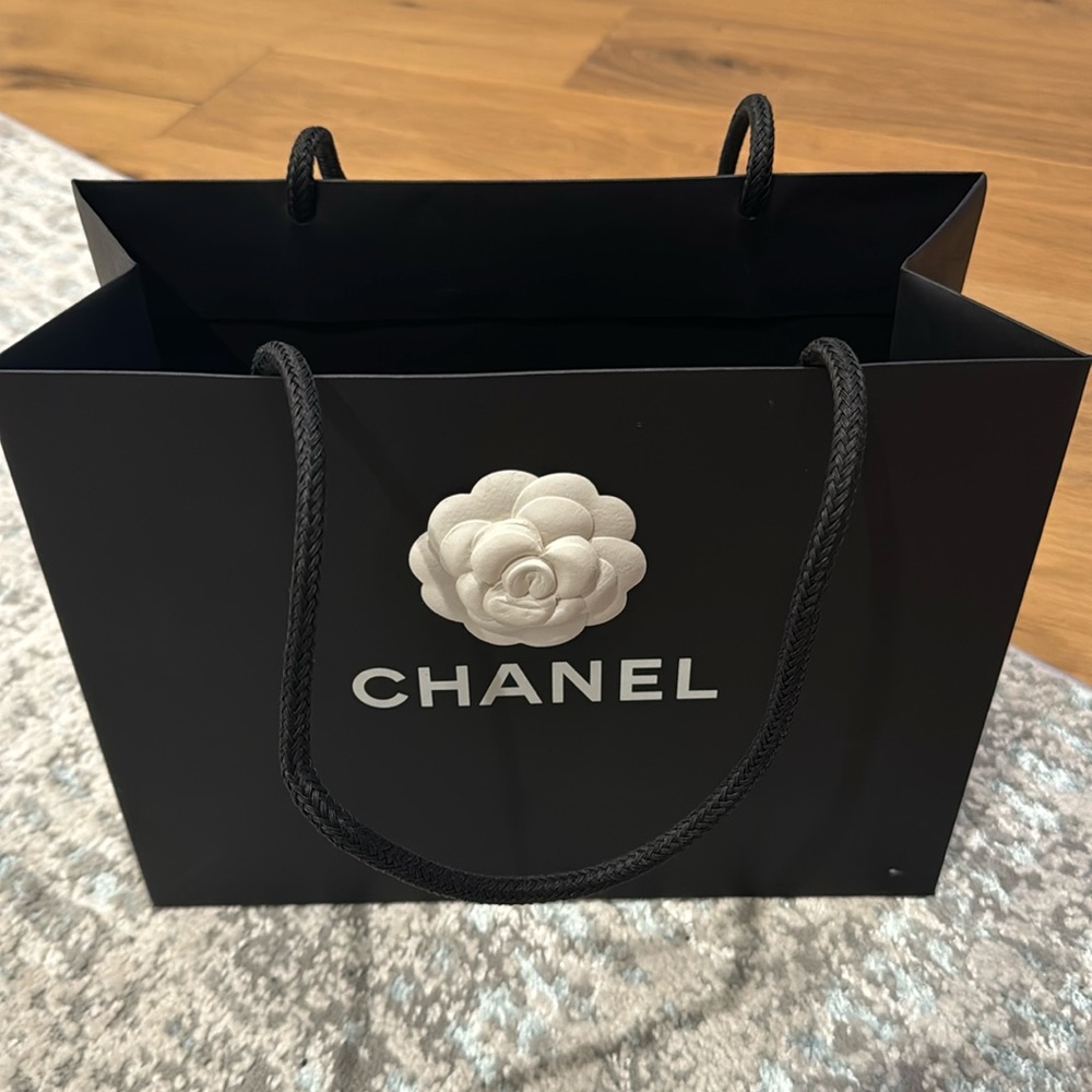 BRAND NEW Chanel shopping paper bag